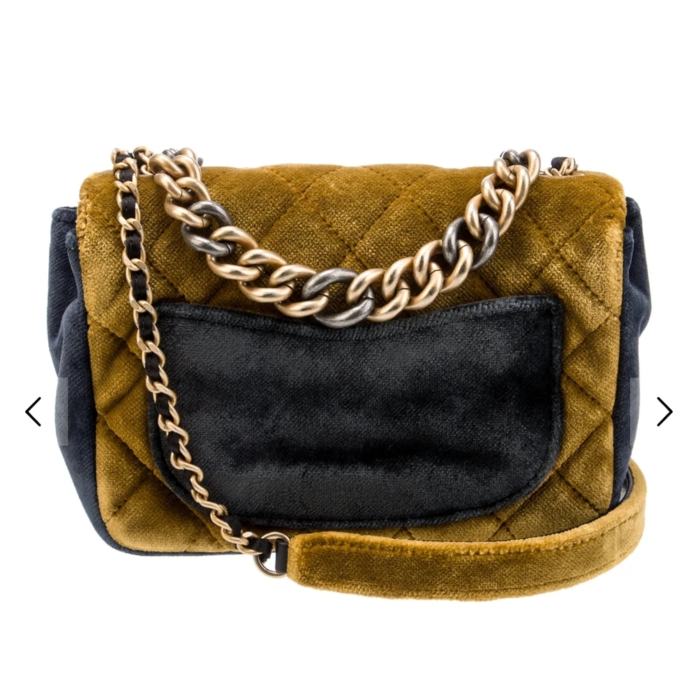 Chanel Paris - Cosmopolite Private Affair Flap Bag - Mustard & Dark Blue Quilted - Picture 4 of 5